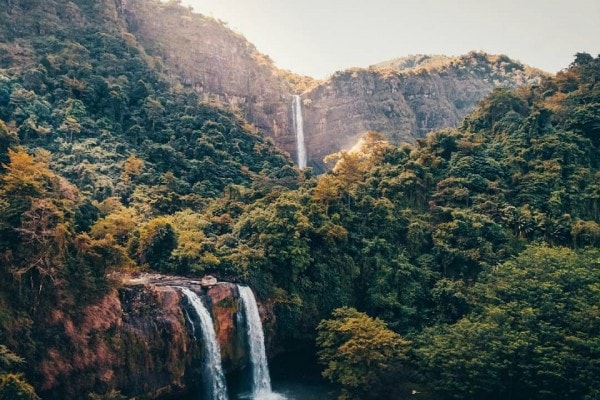 Strategi Pengelolaan Geopark Ciletuh di Era New Normal Strategi Pengelolaan Geopark Ciletuh di Era New Normal