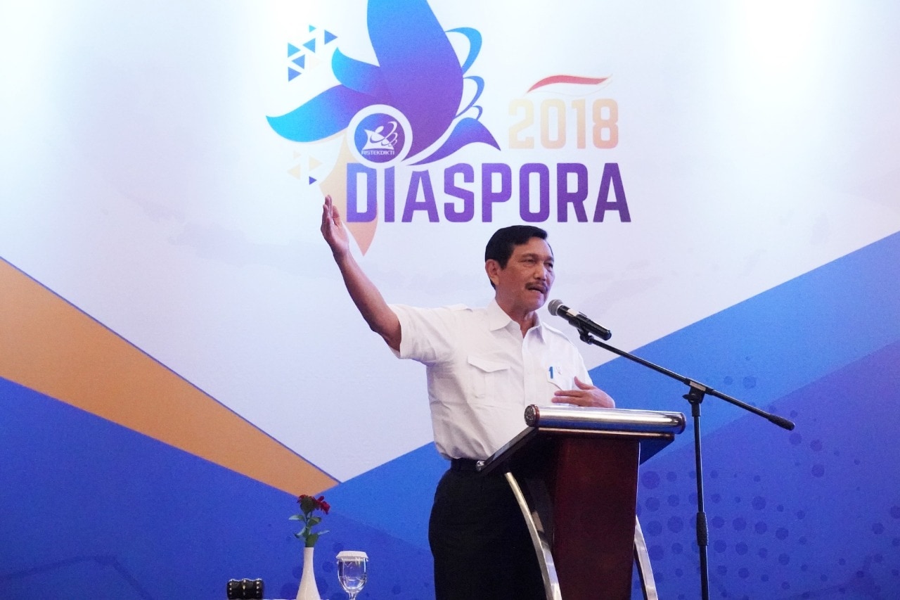 Menko Maritim Luhut B. Pandjaitan Menjadi Pembicara pada Simposium Cindekia Kelas Dunia 2018 Menko Maritim Luhut B. Pandjaitan Menjadi Pembicara pada Simposium Cindekia Kelas Dunia 2018