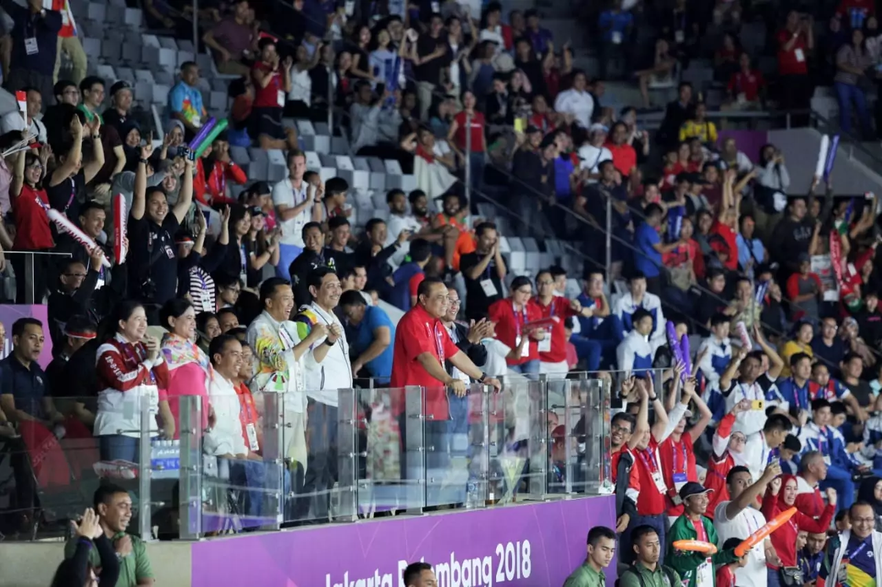 Menko Luhut menghadiri Final Bulu Tangkis Asian Games 2018 di Istora Senayan GBK Menko Luhut menghadiri Final Bulu Tangkis Asian Games 2018 di Istora Senayan GBK