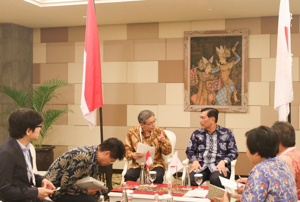 Masalah lingkungan hidup, Menko Luhut: Daripada saling menyalahkan lebih baik mencari jalan keluar Masalah lingkungan hidup, Menko Luhut: Daripada saling menyalahkan lebih baik mencari jalan keluar