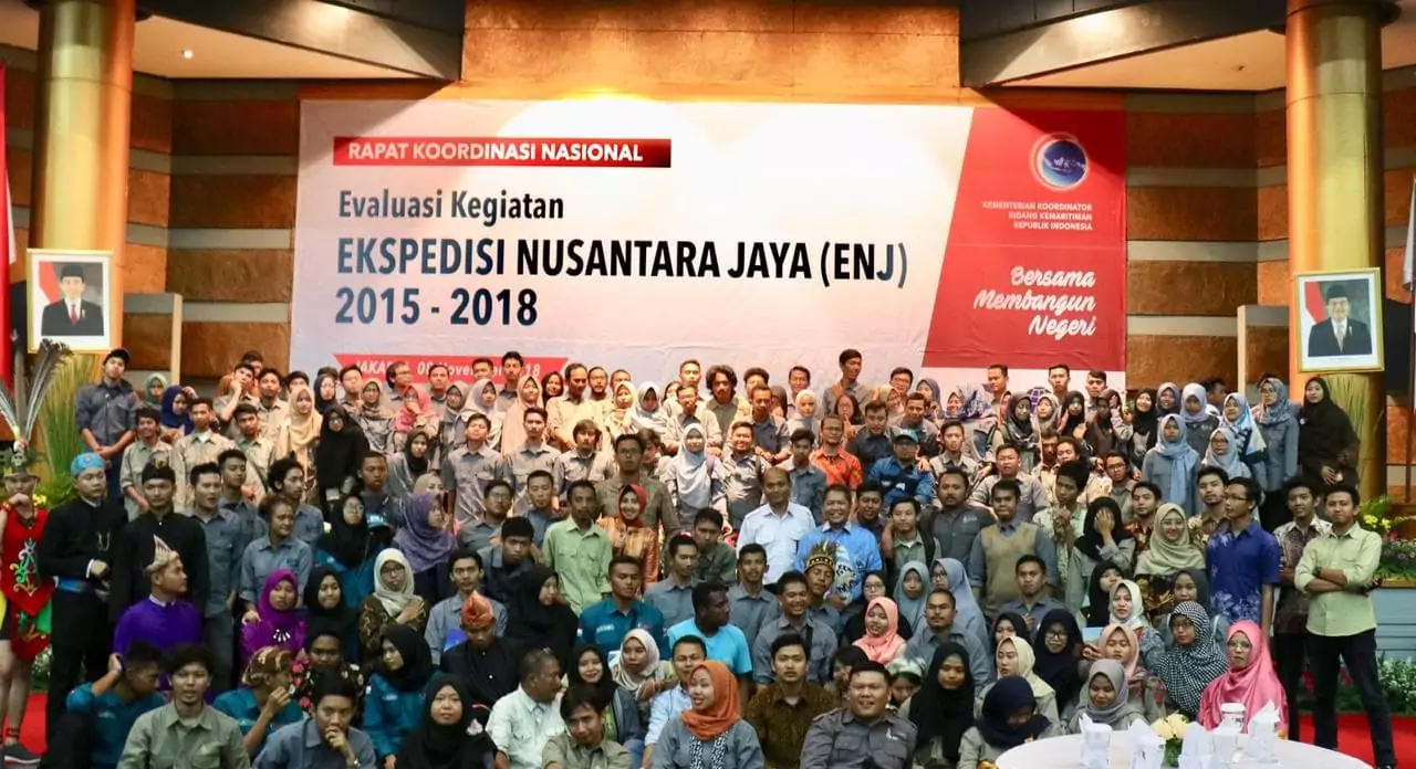 Bangun Budaya Maritim dengan Ekspedisi Nusantara Jaya Bangun Budaya Maritim dengan Ekspedisi Nusantara Jaya