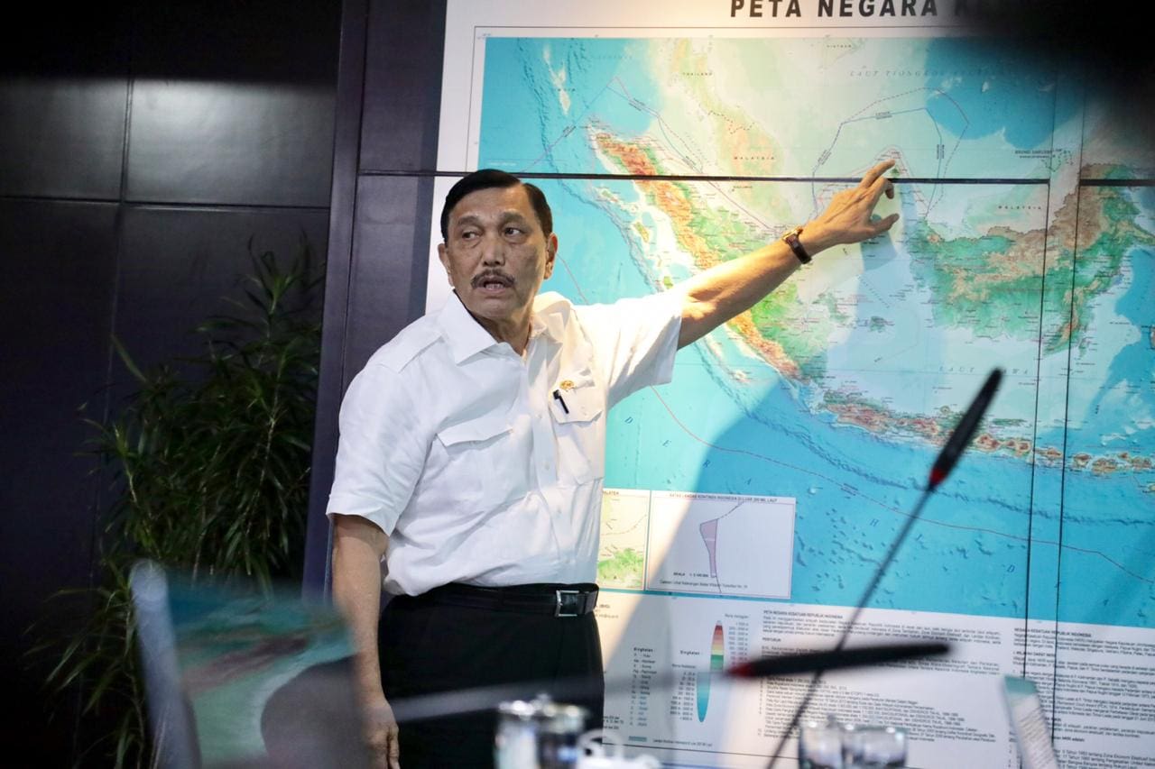 Menko Luhut Rapat Buku Putih Diplomasi Maritim Indonesia