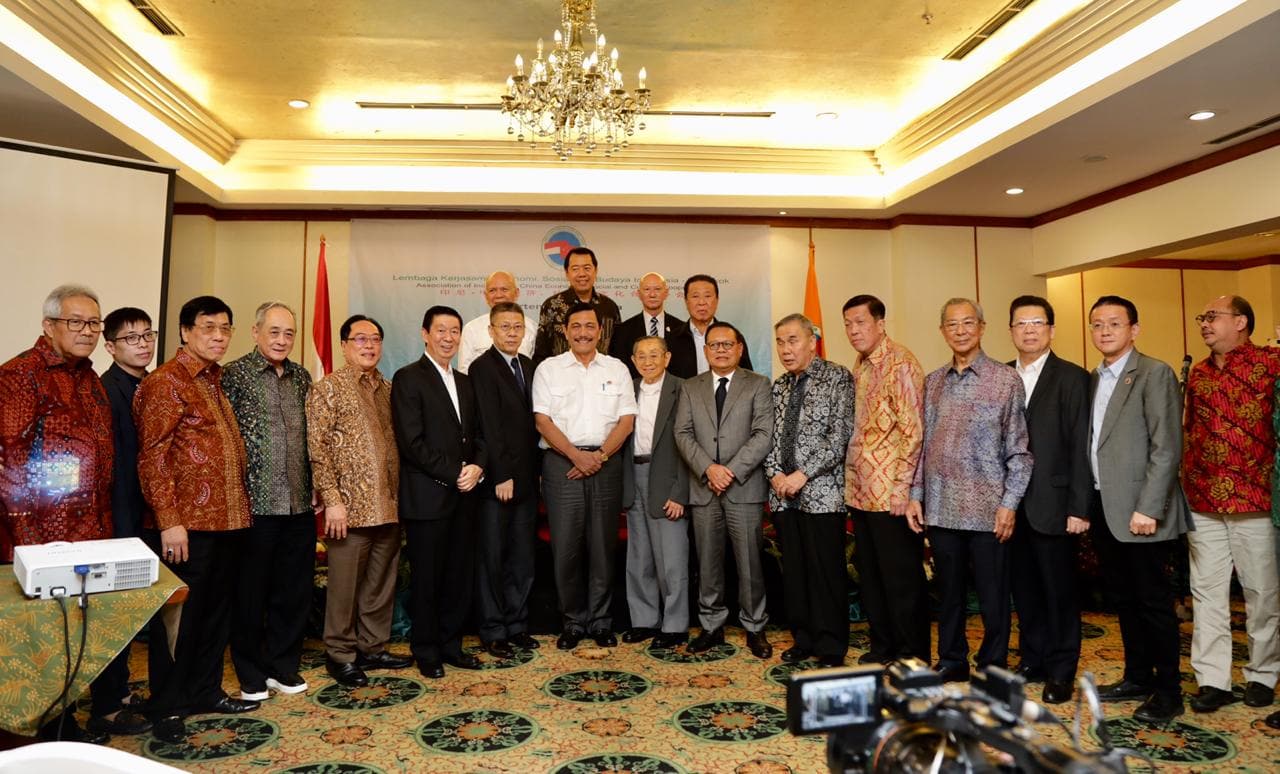 Menko Bidang Kemaritiman Menghadiri Undangan Kerjasama Ekonomi, Sosial, dan Budaya Indonesia Tiongkok Menko Bidang Kemaritiman Menghadiri Undangan Kerjasama Ekonomi, Sosial, dan Budaya Indonesia Tiongkok