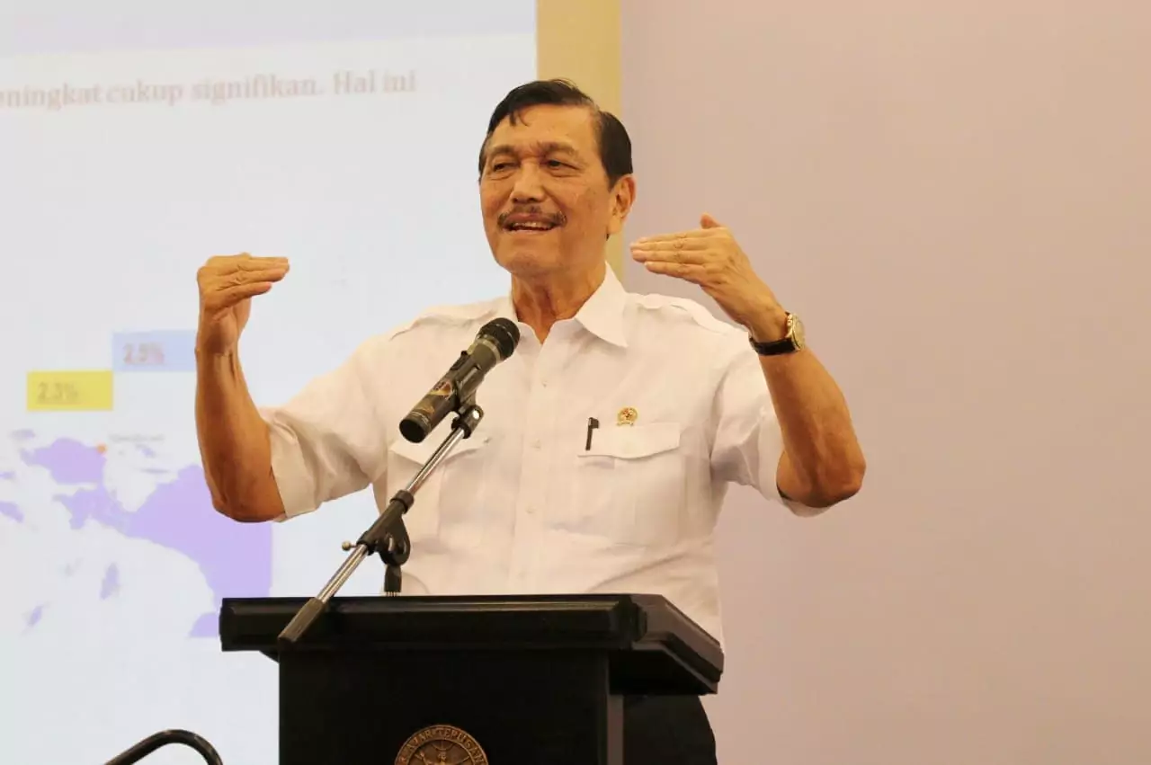 Kenalkan Buku Putih Diplomasi Maritim, Menko Luhut Tegaskan RI Tidak Tergantung Negara Asing Kenalkan Buku Putih Diplomasi Maritim, Menko Luhut Tegaskan RI Tidak Tergantung Negara Asing
