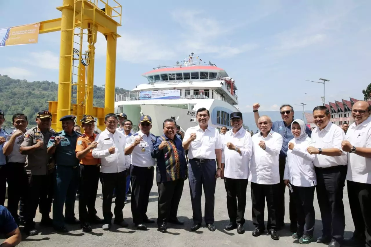 Menko Luhut: Pemerintah Bangun Danau Toba, Masyarakat Harus Jaga Menko Luhut: Pemerintah Bangun Danau Toba, Masyarakat Harus Jaga