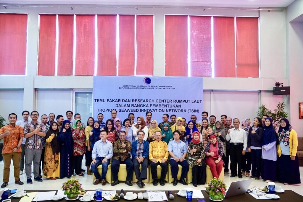 Perkuat Koordinasi Platform Jejaring Digital Rumput Laut, Kemenko Maritim Bahas Pembentukan hingga Rilis Tropical Seaweed Innovation Network (TSIN) Perkuat Koordinasi Platform Jejaring Digital Rumput Laut, Kemenko Maritim Bahas Pembentukan hingga Rilis Tropical Seaweed Innovation Network (TSIN)