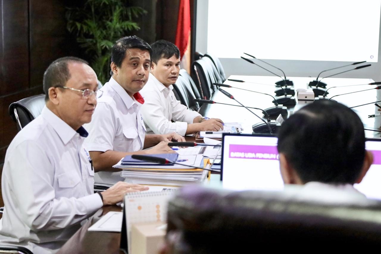 Menko Luhut Rapat Progres ASN Kemenko Maritim 1