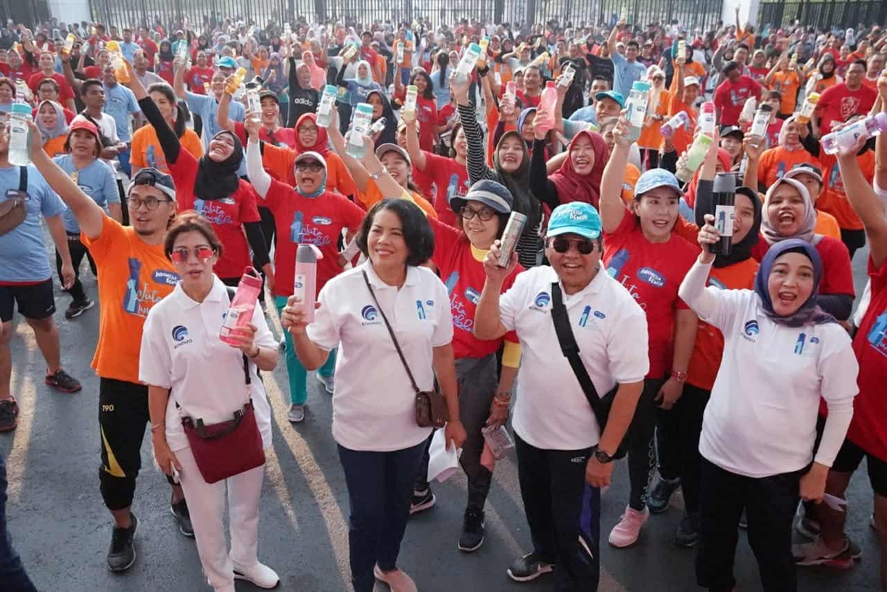Kurangi Sampah Plastik, Pemerintah Ajak Masyarakat Pakai Tumbler Kurangi Sampah Plastik, Pemerintah Ajak Masyarakat Pakai Tumbler