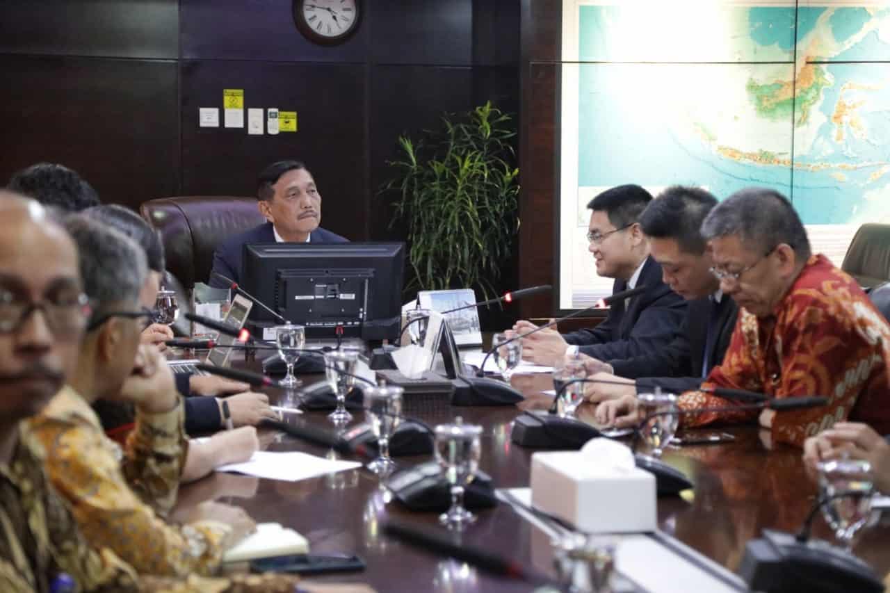 Meeting Menteri Koordinator Kemaritiman Luhut B. Pandjaitan dengan Sekjen Guang Xi Meeting Menteri Koordinator Kemaritiman Luhut B. Pandjaitan dengan Sekjen Guang Xi