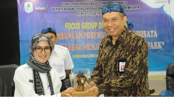 Kemenko Maritim Bahas Pembentukan Geopark Bayah Dome Lebak Kemenko Maritim Bahas Pembentukan Geopark Bayah Dome Lebak