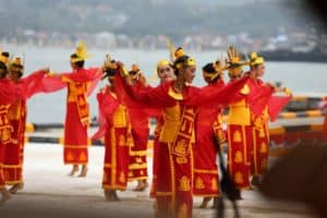 Menko Luhut: Masyarakat Nias Harus Mempersiapkan Diri Sambut Wisatawan Menko Luhut: Masyarakat Nias Harus Mempersiapkan Diri Sambut Wisatawan
