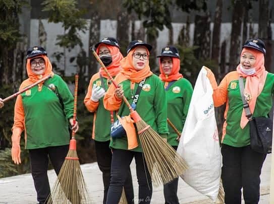 Gerakan Aksi Kali Bersih Libatkan 7000 Relawan di Banjarmasin Gerakan Aksi Kali Bersih Libatkan 7000 Relawan di Banjarmasin