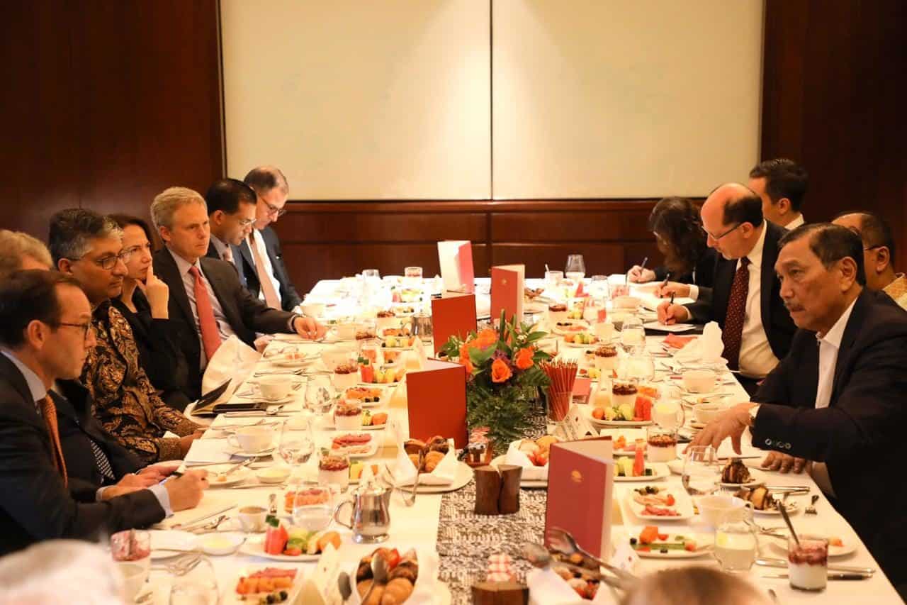 Menko Luhut B. Pandjaitan Breakfast Meeting dengan Asian Group Menko Luhut B. Pandjaitan Breakfast Meeting dengan Asian Group