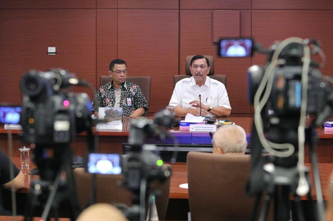 Menko Luhut : FIR Itu Urusan Teknis dan Administratif Negara Menko Luhut : FIR Itu Urusan Teknis dan Administratif Negara