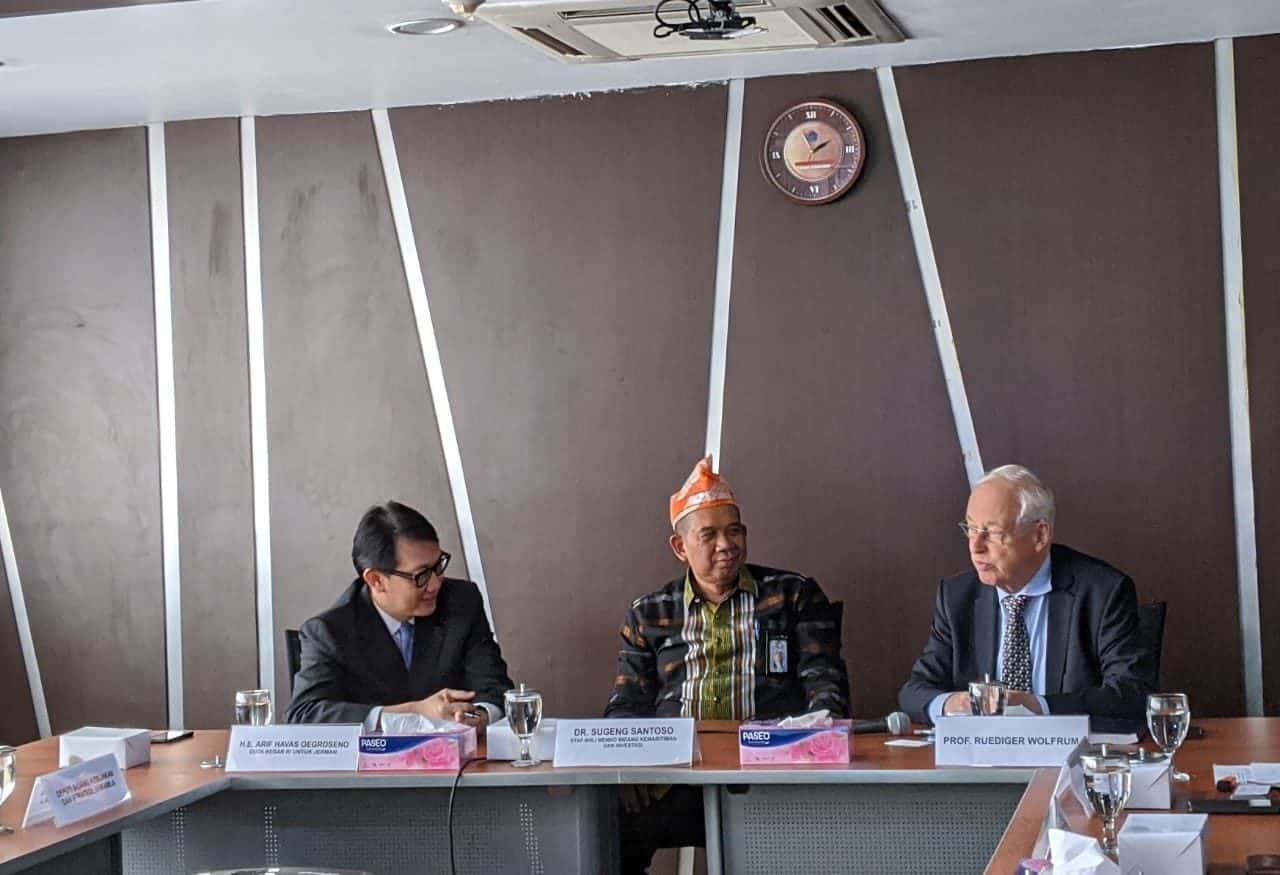 Kemenko Marves Bekerja Sama dengan Kedubes RI di Berlin dan Max Planck Foundation Gelar Serangkaian Kegiatan Bertemakan Hukum Laut Internasional Auto Draft