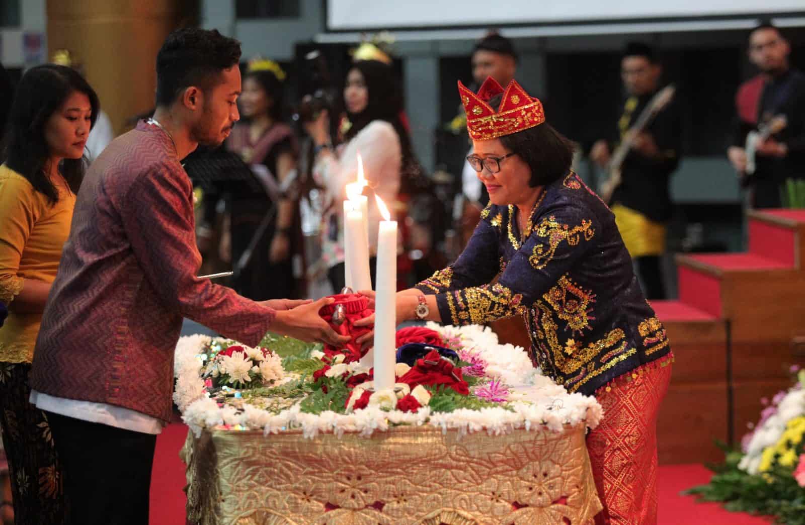 Desain Tema Natal Nasional 2020 / Sukses Gelar Natal Nasional Pemuda Indonesia 2019 Jackson ...