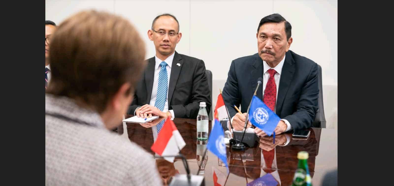 Menko Luhut Bertemu Direktur Pelaksana IMF dan Presiden Bank Dunia Menko Luhut Bertemu Direktur Pelaksana IMF dan Presiden Bank Dunia