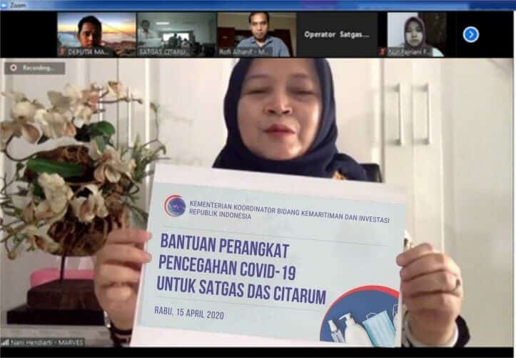 Kemenko Marves Berikan Bantuan Kepada Satgas DAS Citarum untuk Korban Banjir, Sekaligus Penanganan Pandemi Covid-19 di Bandung Kemenko Marves Berikan Bantuan Kepada Sa7tgas DAS Citarum untuk Korban Banjir, Sekaligus Penanganan Pandemi Covid-19 di Bandung