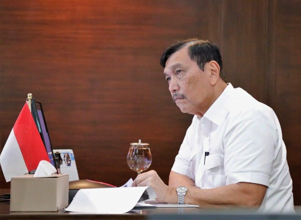 Menko Luhut Luncurkan Gerakan Nasional Belanja Pengadaan Pemerintah Untuk Usaha Mikro dan Usaha Kecil Menko Luhut Luncurkan Gerakan Nasional Belanja Pengadaan Pemerintah Untuk Usaha Mikro dan Usaha Kecil