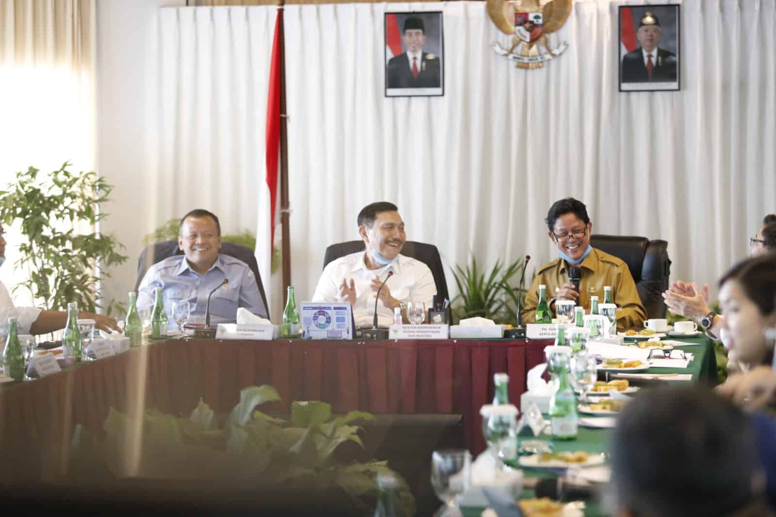 Menko Luhut: Industri Alumina Indonesia Bisa Layani Global Supply Chain Menko Luhut: Industri Alumina Indonesia Bisa Layani Global Supply Chain