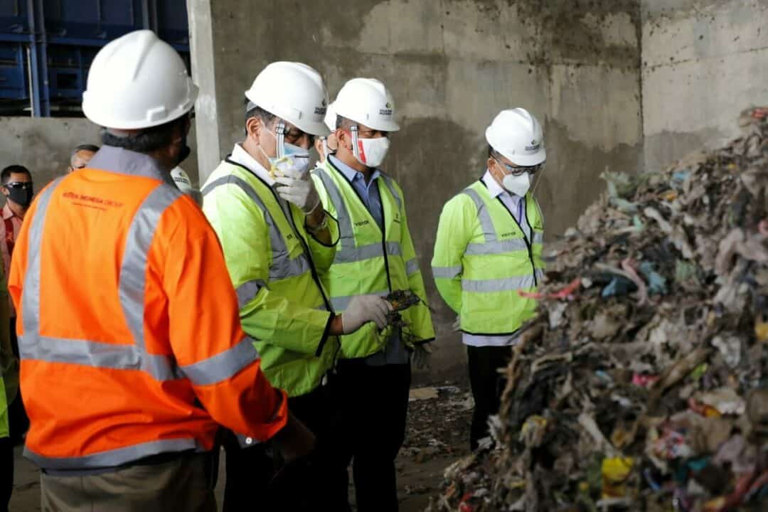 Menko Luhut: RDF Bentuk Nyata Penyelesaian Masalah Sampah Kita