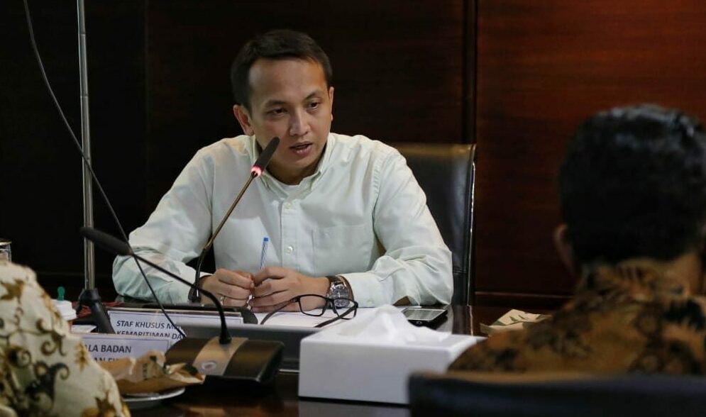 Koordinasikan Penerapan HPM, Menko Luhut Minta Seluruh Pelaku Usaha Patuhi Aturan Koordinasikan Penerapan HPM, Menko Luhut Minta Seluruh Pelaku Usaha Patuhi Aturan