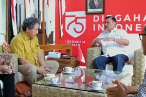 Menko Kemaritiman & Investasi Luhut B. Pandjaitan Meeting Dengan Dirjen Kebudayaan Kementerian Pendidikan dan Kebudayaan Hilmar Farid