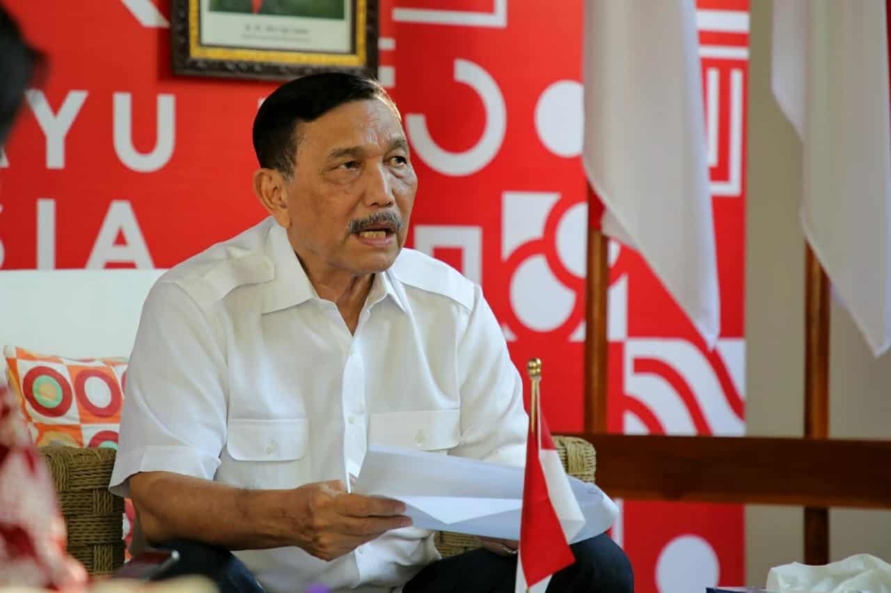 Menko Luhut: Transportasi Darat Berkontribusi Signifikan Pada Perekonomian Nasional