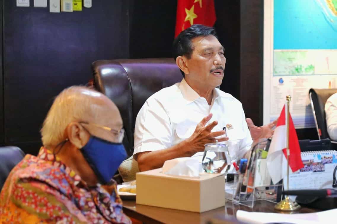 Menko Luhut Melakukan Vidcon Rakor Terkait Lanjutan Penanganan Covid 19 Di 8 Provinsi Menko Luhut Melakukan Vidcon Rakor Terkait Lanjutan Penanganan Covid 19 Di 8 Provinsi