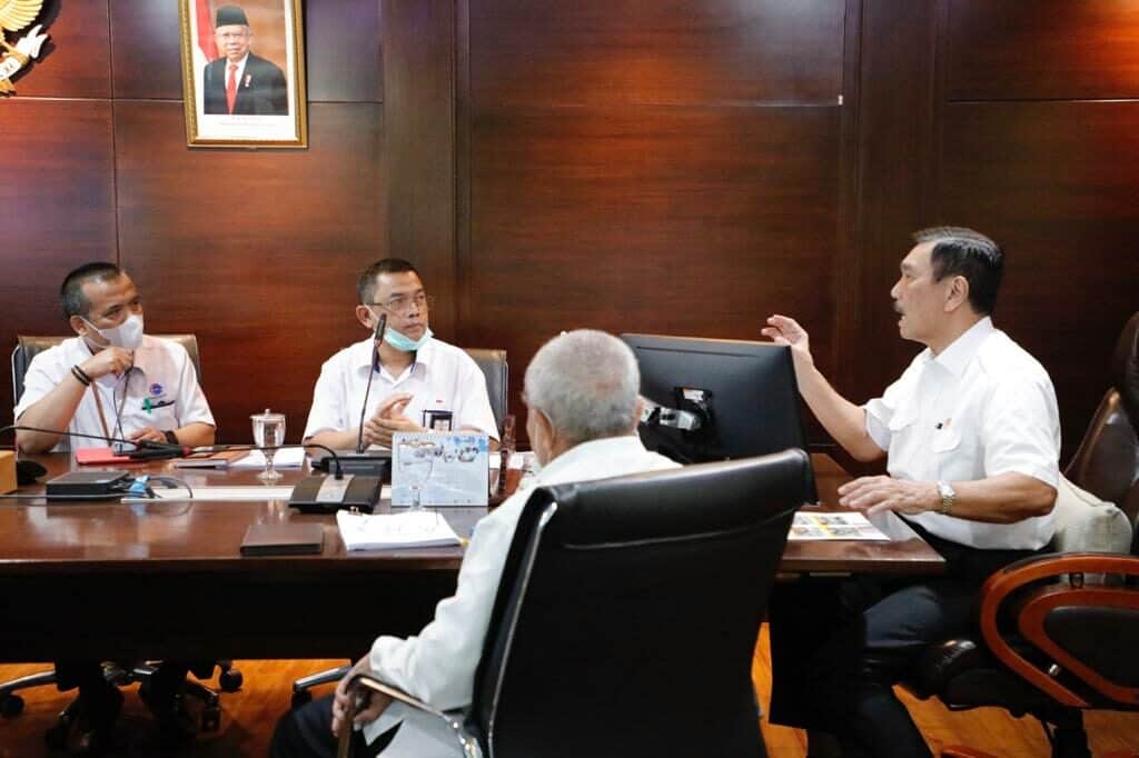 Menko Luhut Pimpin Rakor Terkait Pengelolaan Gedung Menko Luhut Pimpin Rakor Terkait Pengelolaan Gedung