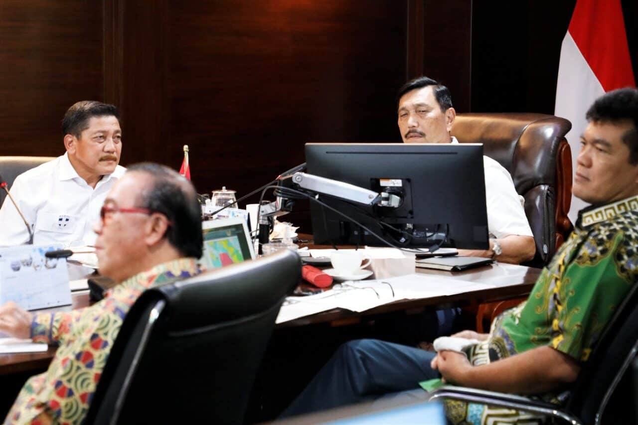 Menko Marves Luhut Melakukan Vidcon Rakor Terkait Kemajuan Batam Dan Kepulauan Riau Sebagai Maritim Hub Menko Marves Luhut Melakukan Vidcon Rakor Terkait Kemajuan Batam Dan Kepulauan Riau Sebagai Maritim Hub