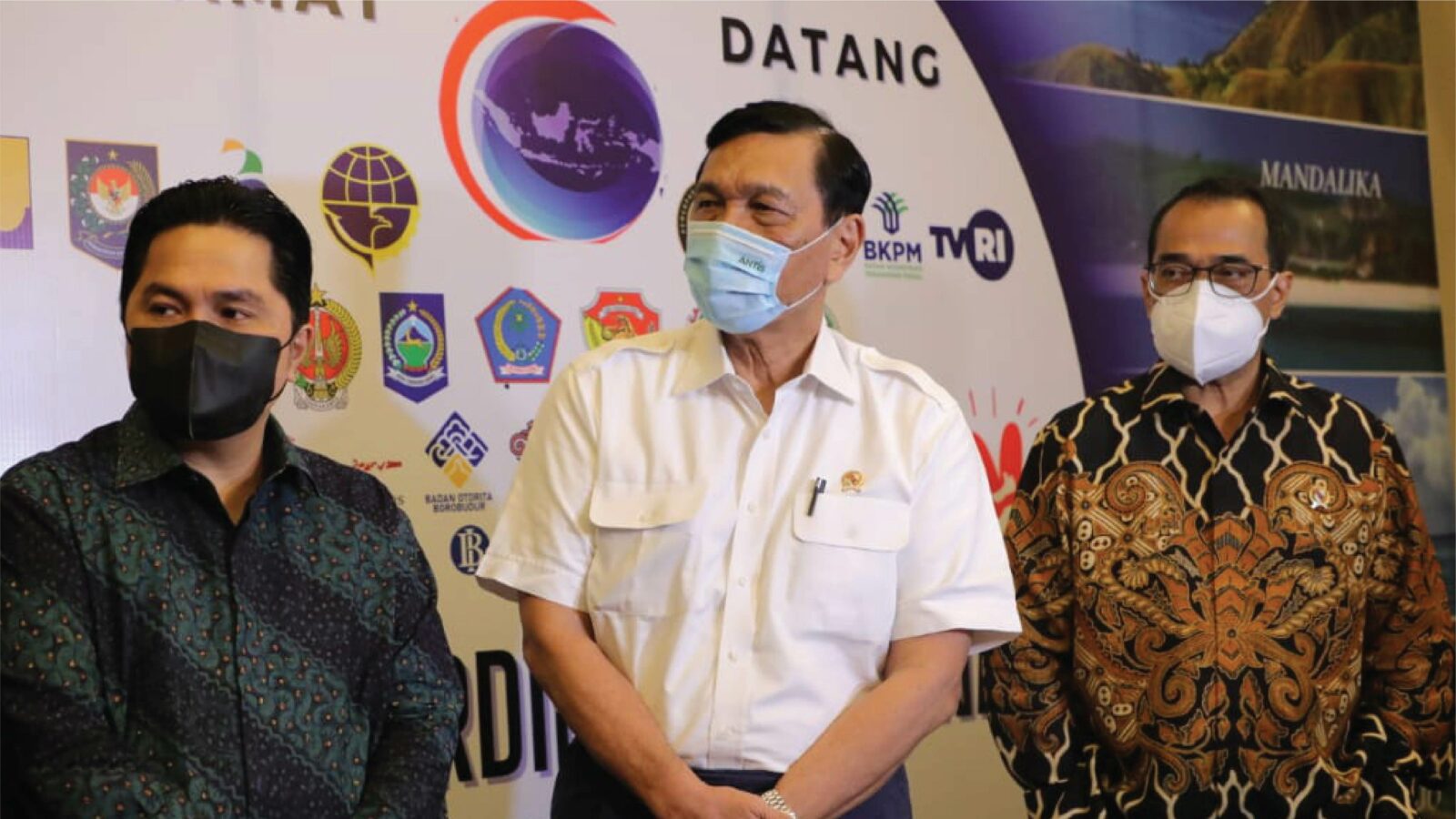 Kemenko Marves Gelar Rakornas Lintas Kementerian dan Lembaga, Menko Luhut Ingatkan Tugas Negara Selesaikan Masalah Kemenko Marves Gelar Rakornas Lintas Kementerian dan Lembaga, Menko Luhut Ingatkan Tugas Negara Selesaikan Masalah