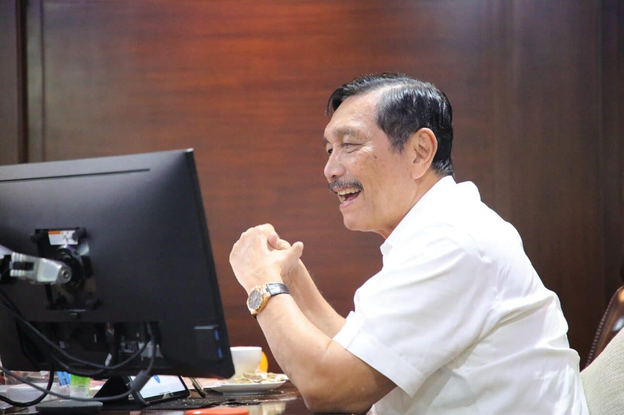Menko Luhut Pimpin Rapat Virtual dengan Menteri Agama Menko Luhut Pimpin Meeting Virtual dengan Menteri Agama