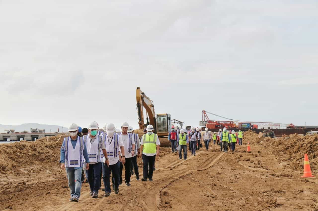 Jelang Soft Launching pada Maret 2021, Kemenko Marves Tinjau Pembangunan Terminal Multipurpose Wae Kelambu Jelang Soft Launching pada Maret 2021, Kemenko Marves Tinjau Pembangunan Terminal Multipurpose Wae Kelambu