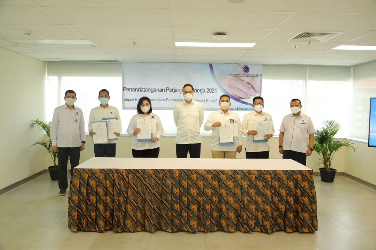 Penandatanganan PK Tahun 2021 Lingkup Deputi Bidang Koordinasi Pariwisata dan Ekonomi Kreatif , Deputi Odo: Komitmen Menyatukan Visi Misi untuk Mencapai Target Nasional Konsep Otomatis