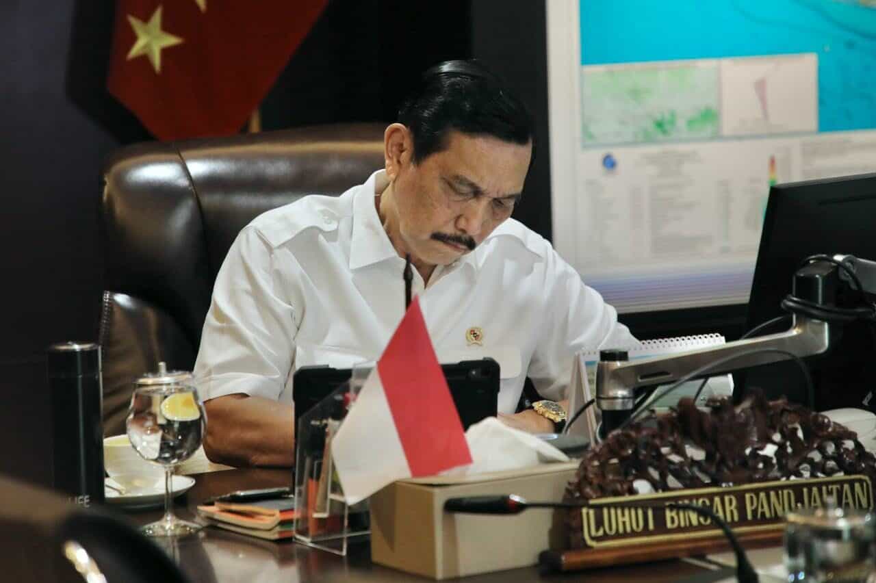 Menko Luhut Pimpin Rapat Koordinasi Pembahasan Pendanaan Jalan Tol Trans Sumatera Menko Luhut PimpinRapat Koordinasi Pembahasan Pendanaan Jalan Tol Trans Sumatera