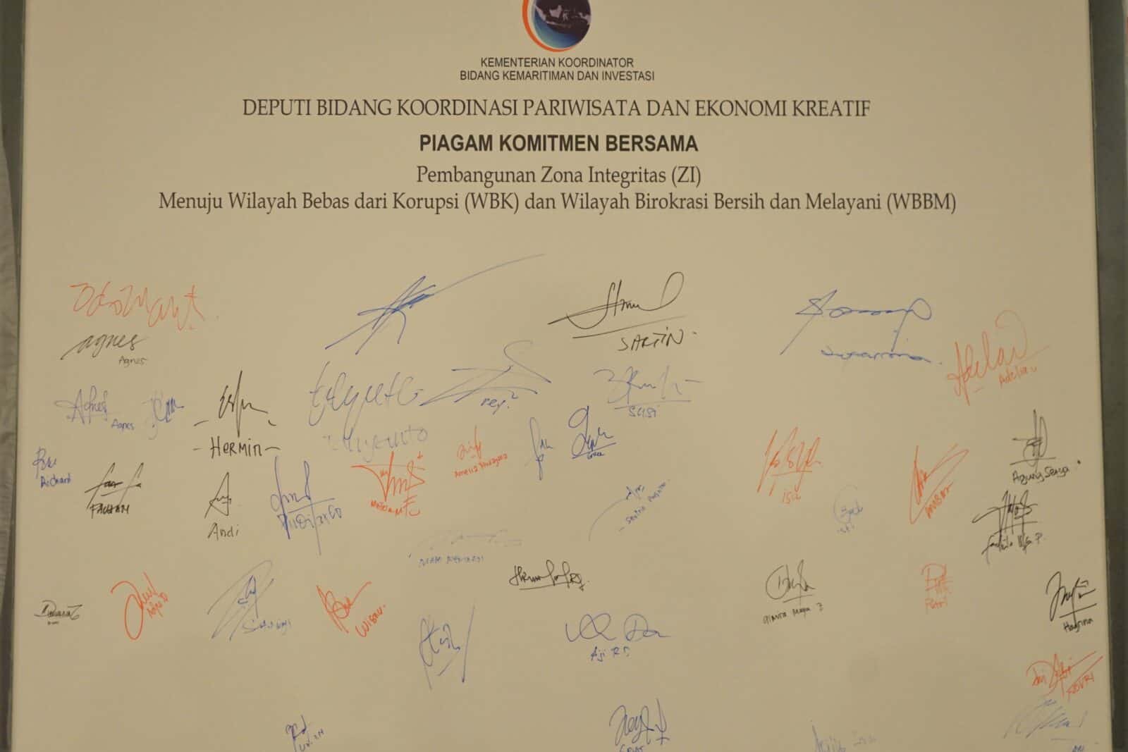 Perkuat Komitmen Zona Integritas, Deputi Parekraf Tandatangani Piagam Komitmen Bersama Perkuat Komitmen Zona Integritas, Deputi Parekraf Tandatangani Piagam Komitmen Bersama