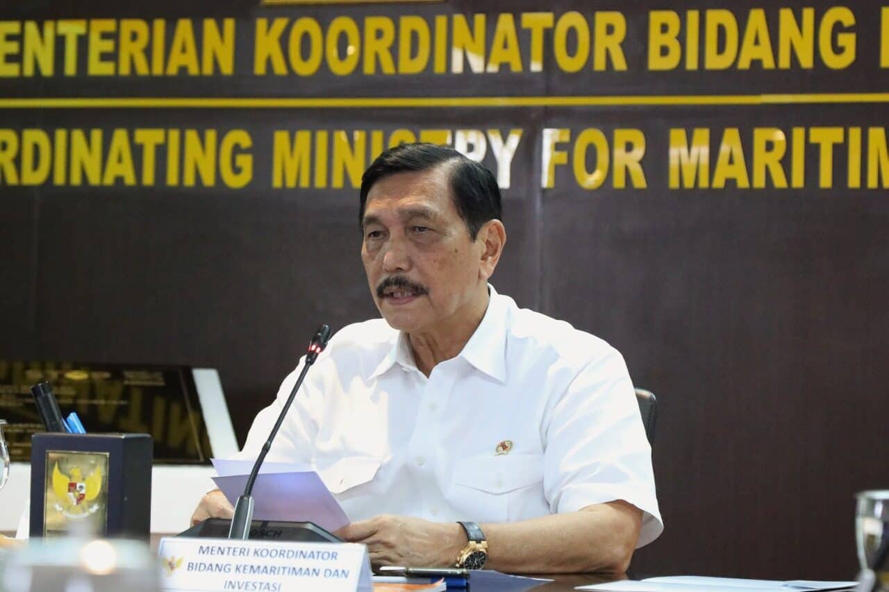 Menko Luhut Pimpin Video Conference Meresmikan Fasilitas TPST3R dari Nestle Menko Luhut Pimpin Video Conference Meresmikan Fasilitas TPST3R dari Nestle