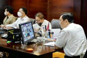 Menko Luhut Rakor Persiapan Kunjungan Kerja ke Kepulauan Riau di Kantor Marves