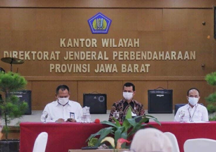Targetkan Capai WBK dan WBBM, Biro Komunikasi Benchmarking ke Kanwil Terbaik di Lingkup Kemenkeu Targetkan Capai WBK dan WBBM, Biro Komunikasi Benchmarking ke Kanwil Terbaik di Lingkup Kemenkeu
