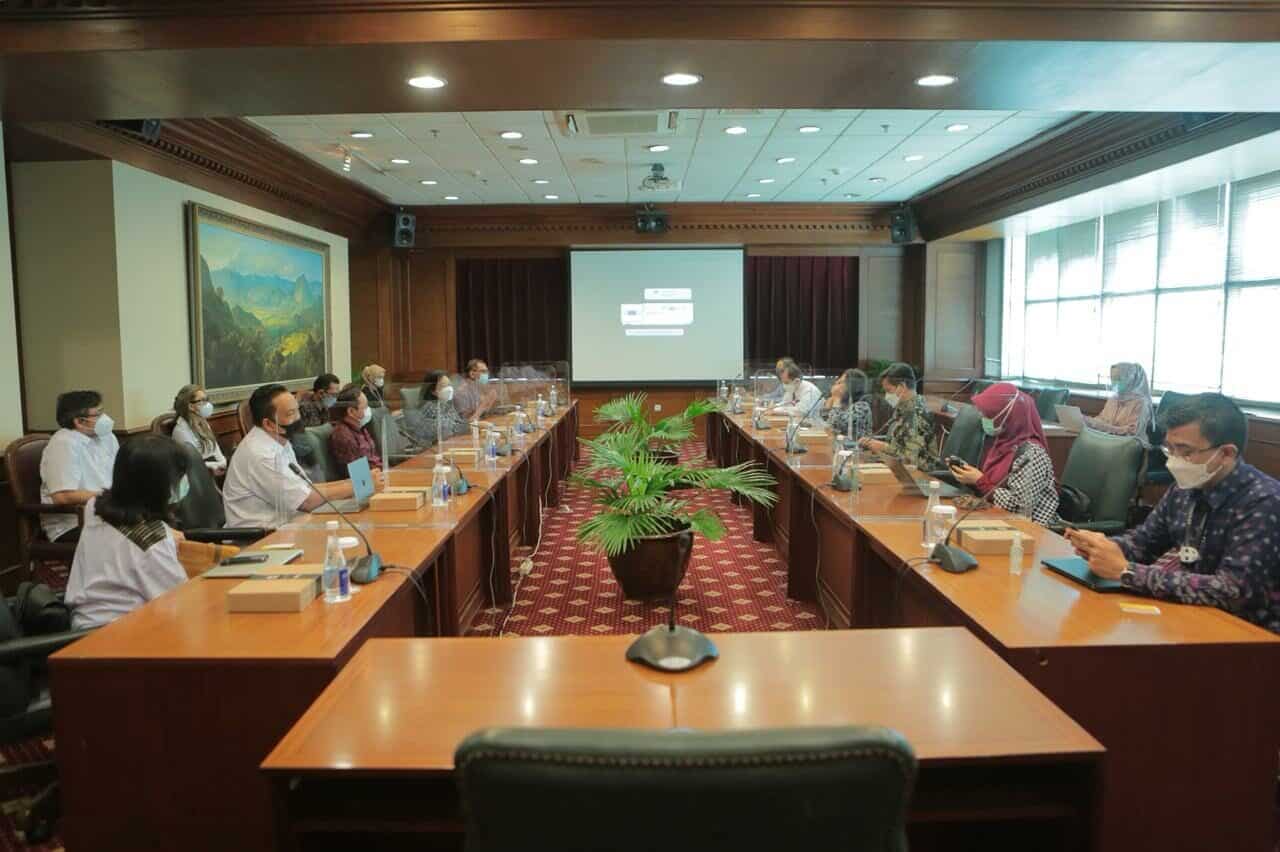 Kemenko Marves Laksanakan Roadshow Sosialisasi Work From Bali bersama Pemprov Bali dan Asosiasi Pelaku Parekraf Bali Kemenko Marves Laksanakan Roadshow Sosialisasi Work From Bali bersama Pemprov Bali dan Asosiasi Pelaku Parekraf Bali