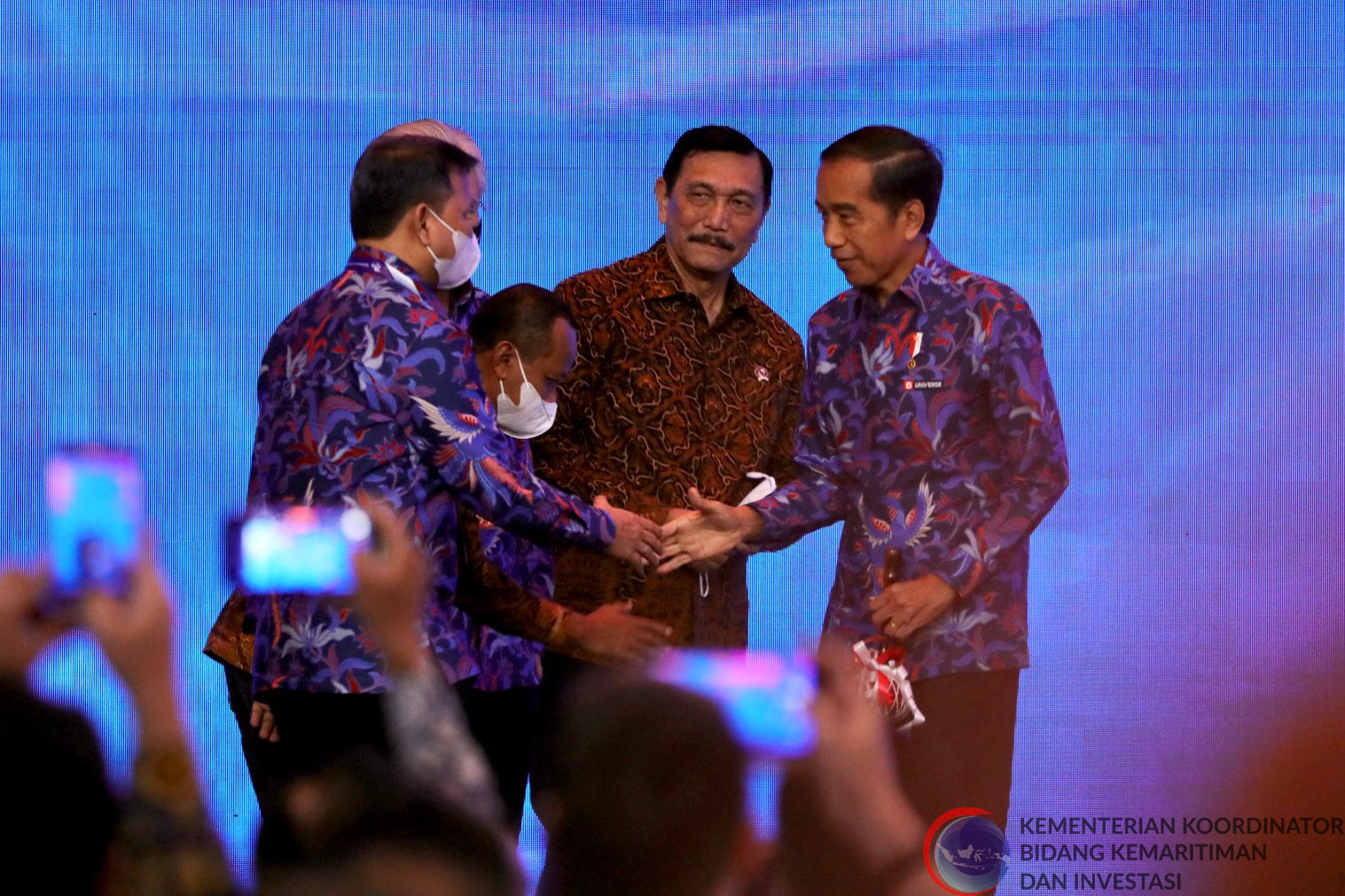 Menko Marves Mendampingi Presiden Hadiri Invenstor Daily Summit, JCC