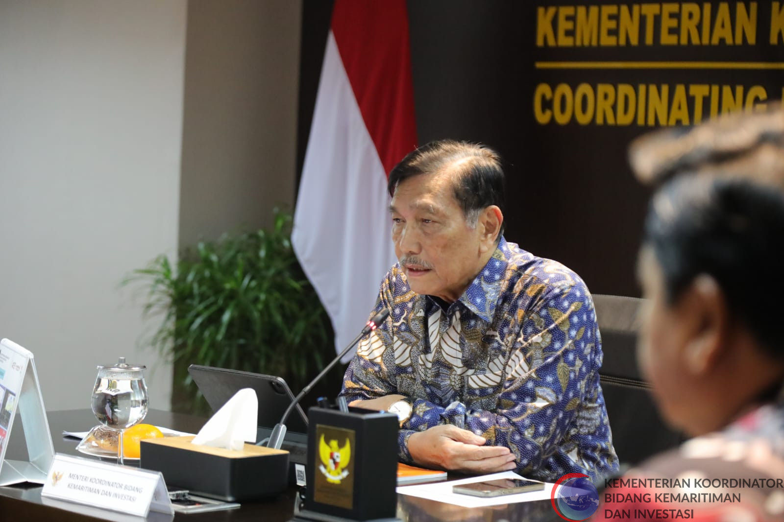 Menko Luhut Pimpin Rapat Koordinasi Tindak Lanjut Percepatan Investasi ...