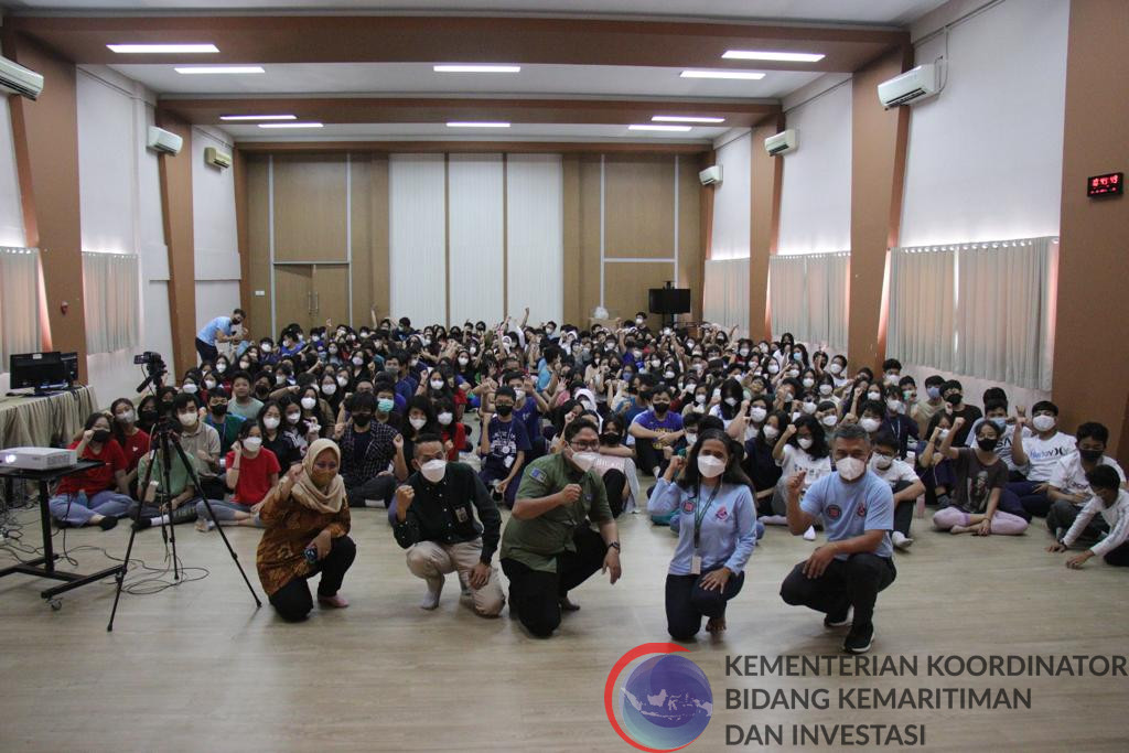 Kemenko Marves Sosialisasikan Literasi Maritim kepada Pelajar Indonesia