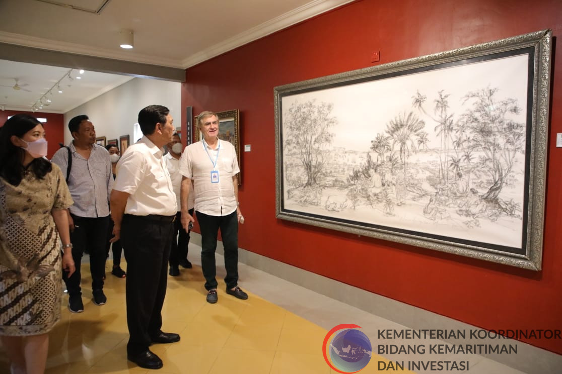 kunker Menko Marves saat melihat Museum Pasifika di kawasan Nusa Dua