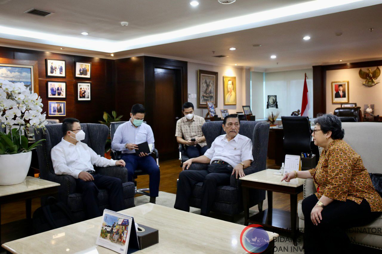 Menko Marves Meeting dengan Mr. Wang Xiaojun di Kantor Marves