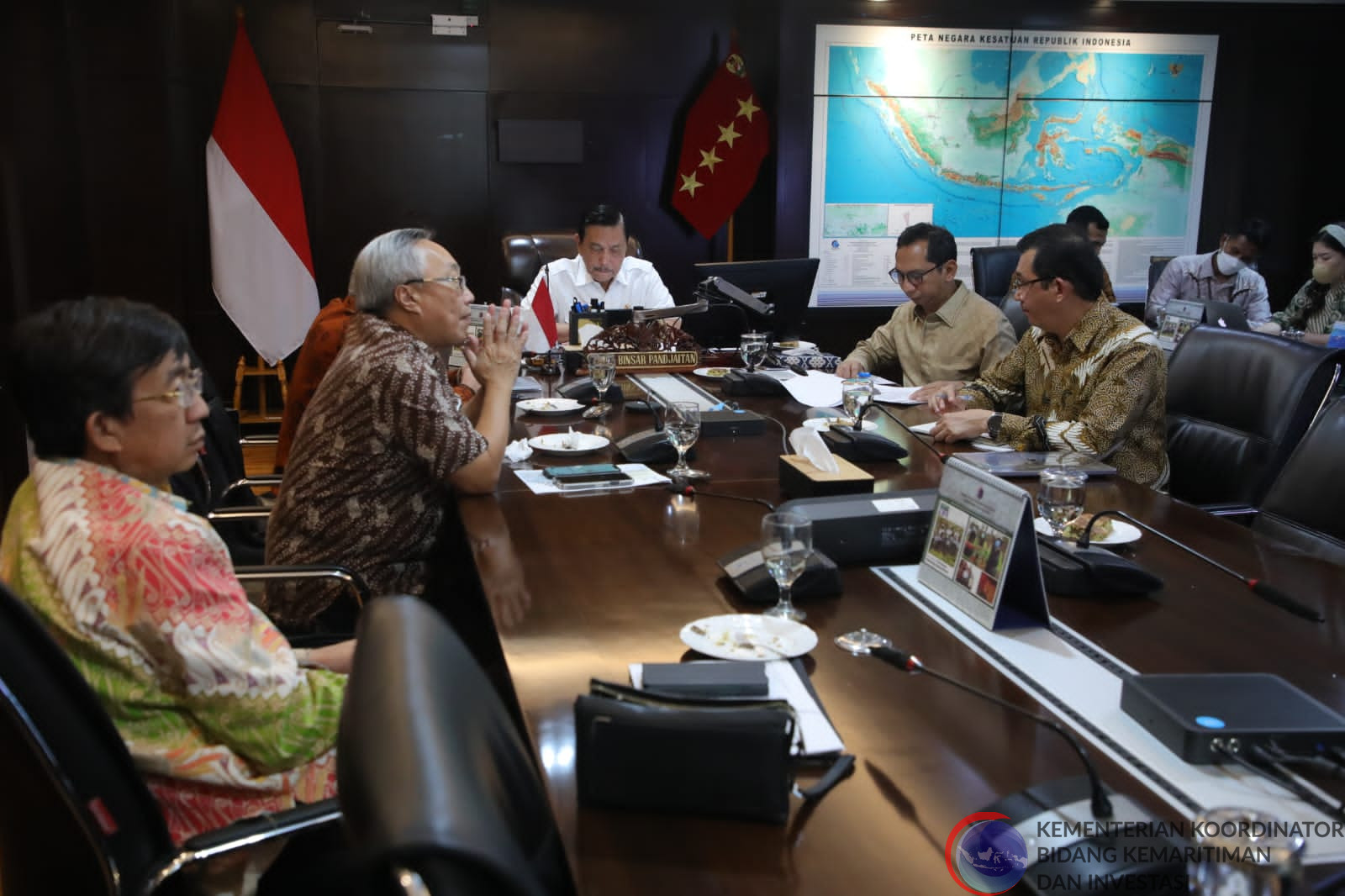 Menko Marves terkait rapat koordinasi untuk teknis kendaraan listrik pada G20 Indonesia