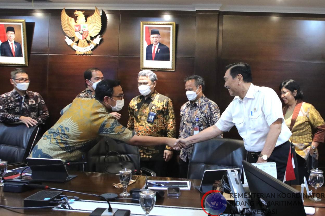 Menko Luhut Meeting dengan  Deputy Gub Senior BI, Ibu Destry, di Kantor Marves