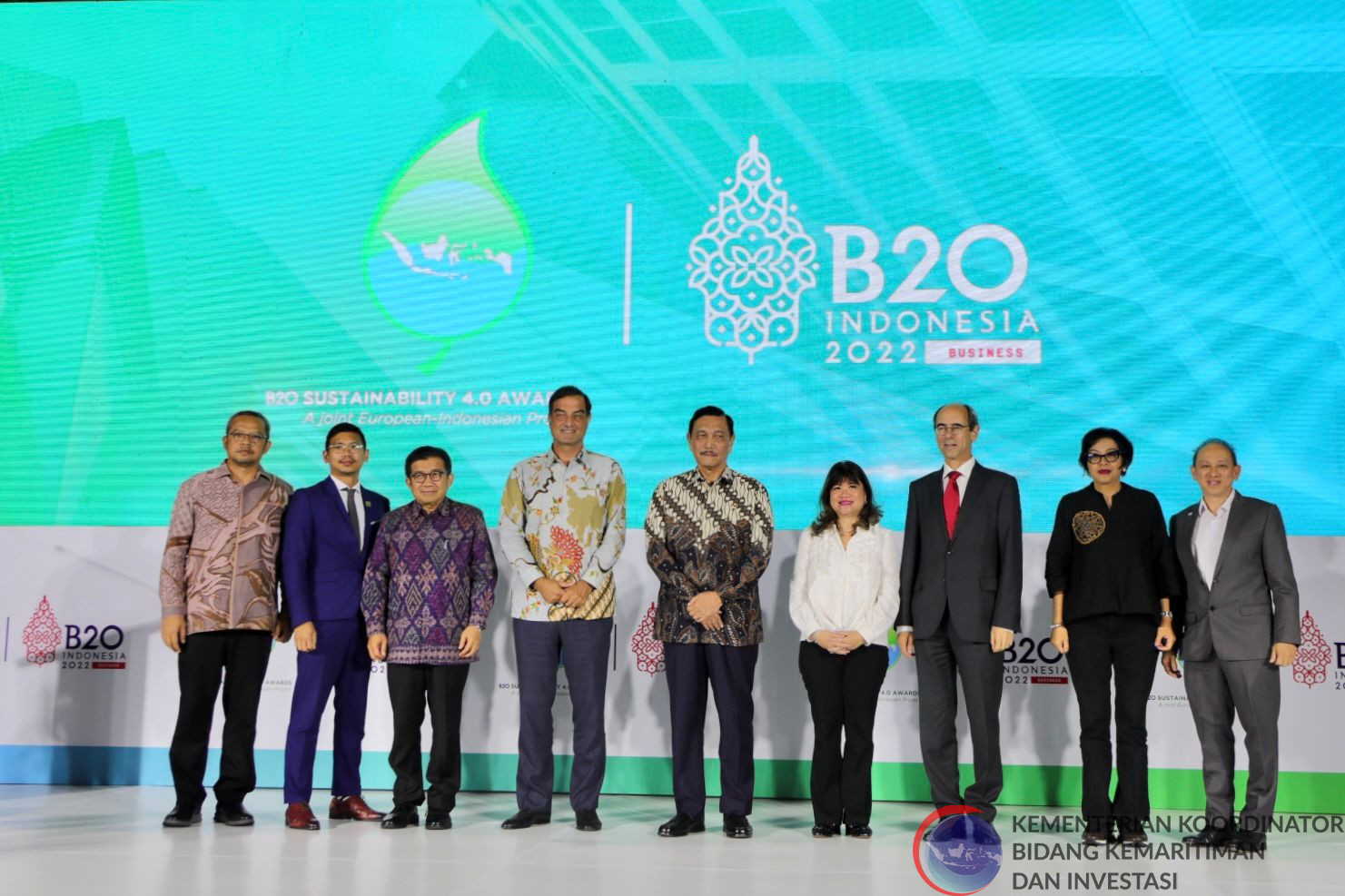 Menko Marves Menghadiri dan Memberikan Sambutan pada B20 Sustainability 4.0 Awards (dari Kadin) di Grand ballrom, Grand Hyatt Jakarta