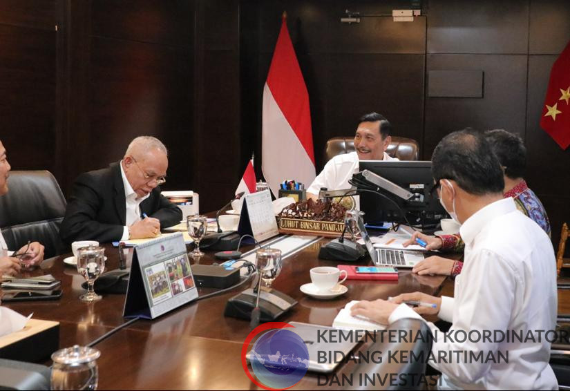 Menko Marves memimpin Vidcon Rakor Penetapan Parking Stand Pesawat VVIP KTT G20 di Kantor Marves